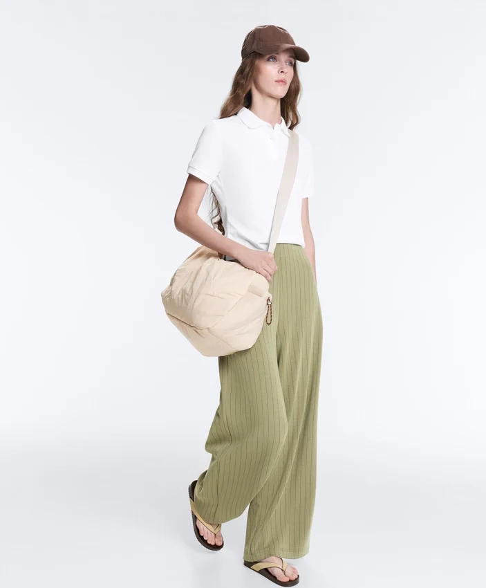 Soft Touch-Nadelstreifen-Hose mit weitem Bein und hoher Taille Soft Touch-Nadelstreifen-Hose mit weitem Bein und hoher Taille