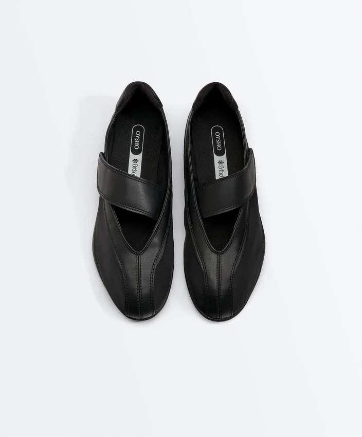 Sport-Ballerinas mit flachen Schuhen Sport-Ballerinas mit flachen Schuhen