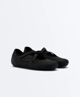 Sportliche flache Schuhe aus Nylon