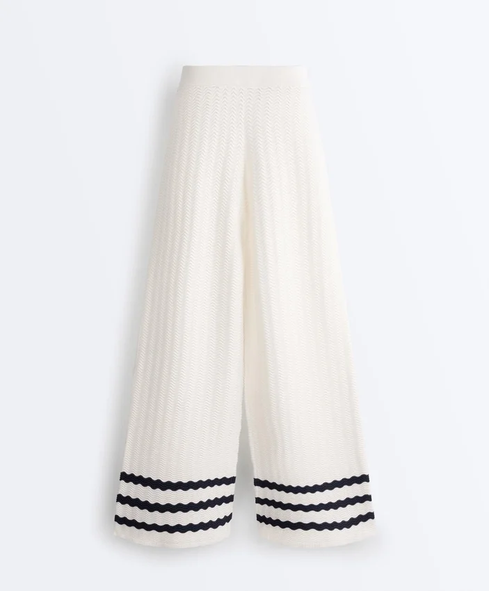 Strickhose mit geradem Bein und Wellenmuster Strickhose mit geradem Bein und Wellenmuster