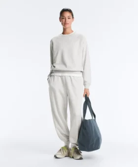 Sweatshirt aus Baumwollmischung mit Rundhalsausschnitt und meliertem Fleece Sweatshirt aus Baumwollmischung mit Rundhalsausschnitt und meliertem Fleece