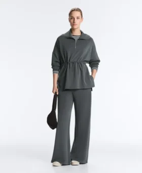Sweatshirt mit halbem Reissverschluss aus Soft Touch-Modal Sweatshirt mit halbem Reissverschluss aus Soft Touch-Modal