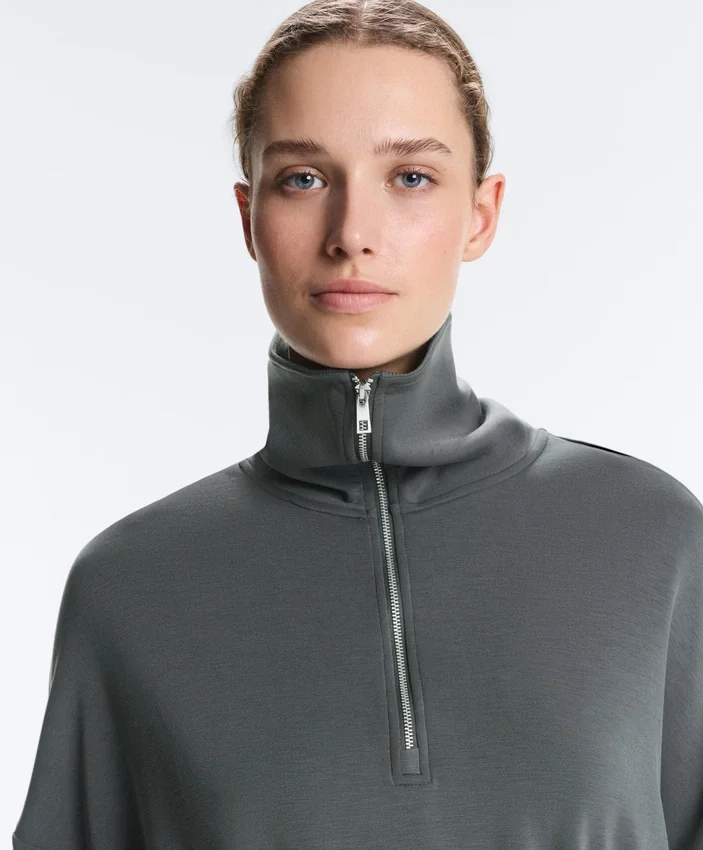 Sweatshirt mit halbem Reissverschluss aus Soft Touch-Modal Sweatshirt mit halbem Reissverschluss aus Soft Touch-Modal
