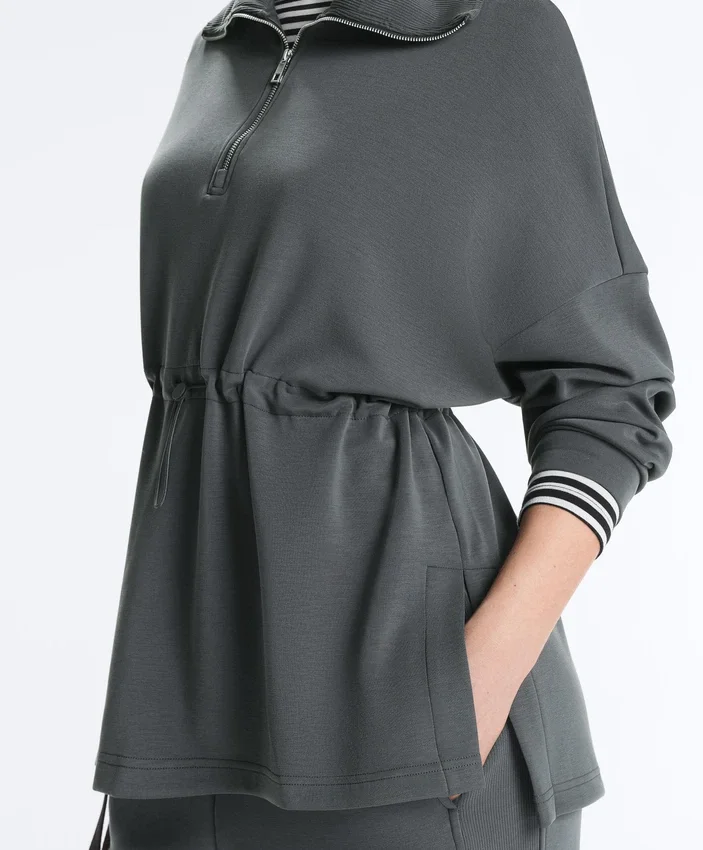 Sweatshirt mit halbem Reissverschluss aus Soft Touch-Modal Sweatshirt mit halbem Reissverschluss aus Soft Touch-Modal