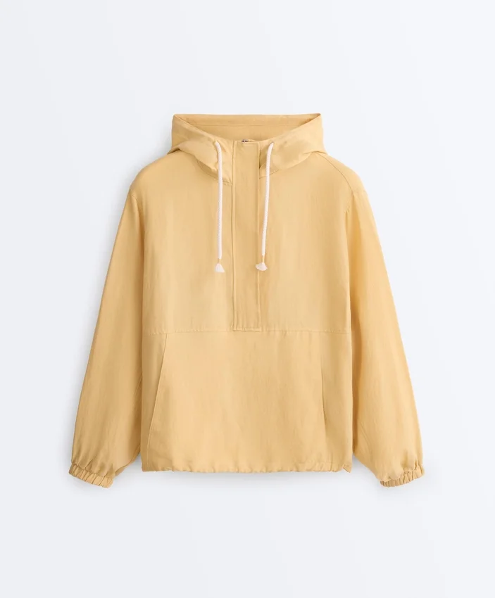 Sweatshirt mit halbem Reissverschluss, Fronttasche, aus einer Mischung aus Lyocell und 24 % Leinen Sweatshirt mit halbem Reissverschluss, Fronttasche, aus einer Mischung aus Lyocell und 24 % Leinen