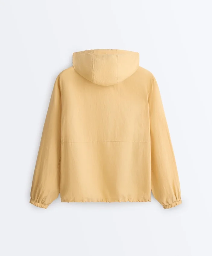 Sweatshirt mit halbem Reissverschluss, Fronttasche, aus einer Mischung aus Lyocell und 24 % Leinen Sweatshirt mit halbem Reissverschluss, Fronttasche, aus einer Mischung aus Lyocell und 24 % Leinen