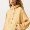 Sweatshirt mit halbem Reissverschluss, Fronttasche, aus einer Mischung aus Lyocell und 24 % Leinen Sweatshirt mit halbem Reissverschluss, Fronttasche, aus einer Mischung aus Lyocell und 24 % Leinen