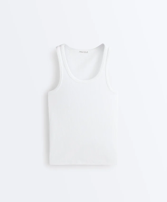 Tailliertes T-Shirt mit gerippten Trägern aus Baumwolle und Modal Tailliertes T-Shirt mit gerippten Trägern aus Baumwolle und Modal