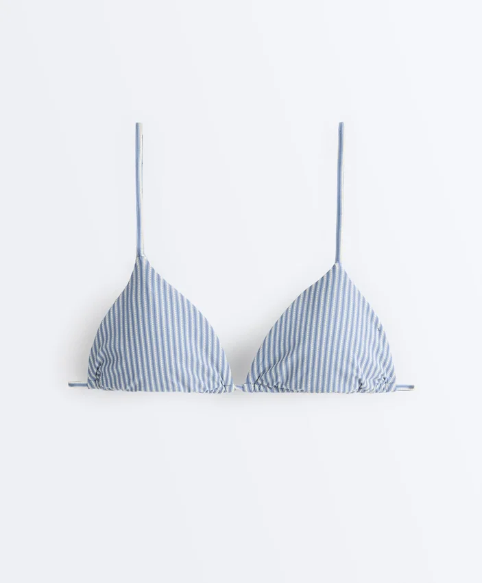 Triangel-Bikini mit strukturierten Streifen Triangel-Bikini mit strukturierten Streifen