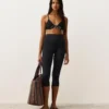 Triangel-Bikinioberteil mit Paspel und Bindebändern Triangel-Bikinioberteil mit Paspel und Bindebändern