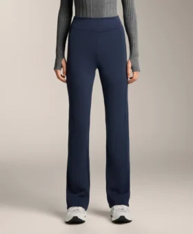 Warme Flare-Hose mit hoher Leibhöhe und Taschen