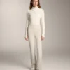 Warme Flare-Hose mit hoher Leibhöhe und Taschen Warme Flare-Hose mit hoher Leibhöhe und Taschen