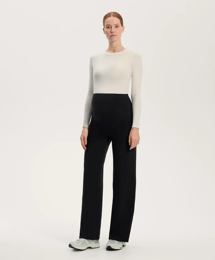 Warme Umstandshose mit geradem Bein als Hose Warme Umstandshose mit geradem Bein als Hose
