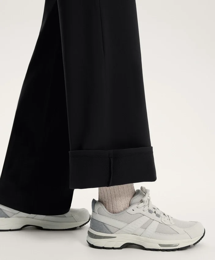 Warme Umstandshose mit geradem Bein als Hose Warme Umstandshose mit geradem Bein als Hose