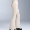 Wasserabweisende, hoch geschnittene Stretch-Skihose mit ausgestelltem Bein Wasserabweisende, hoch geschnittene Stretch-Skihose mit ausgestelltem Bein