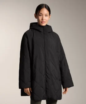 Wasserabweisende, mit Fellex® Aerogel gefütterte Jacke