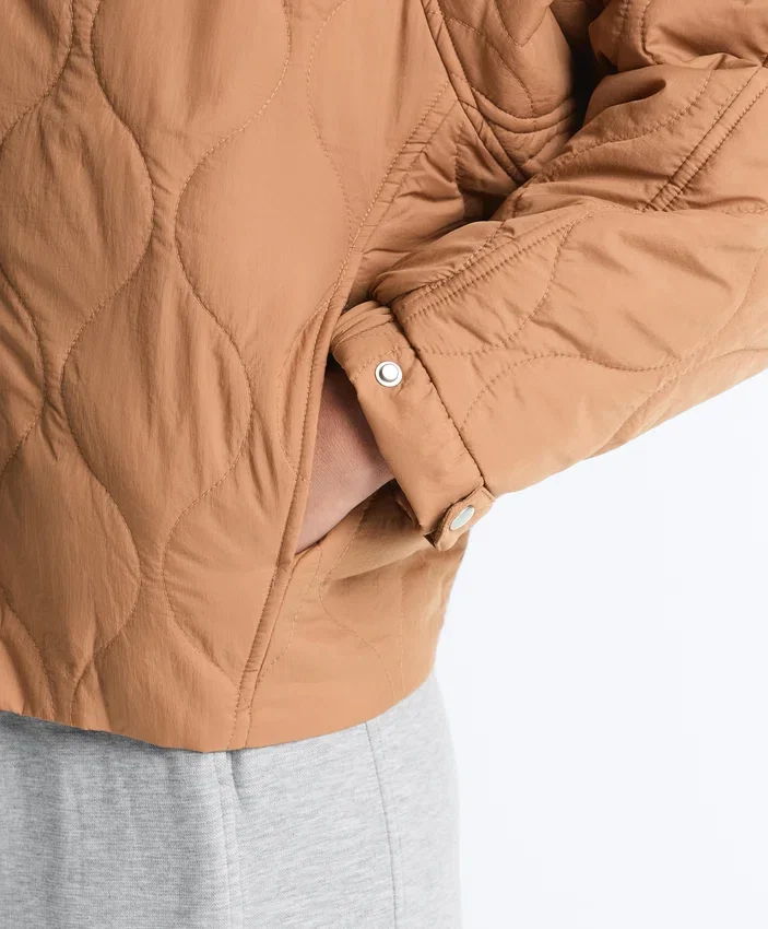 Wasserabweisende, mit Fellex® Aerogel gefütterte Jacke Wasserabweisende, mit Fellex® Aerogel gefütterte Jacke