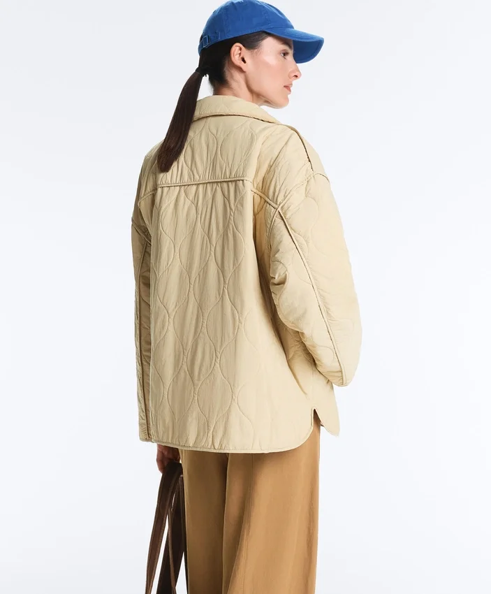Wasserabweisende, mit Fellex® Aerogel gefütterte Jacke Wasserabweisende, mit Fellex® Aerogel gefütterte Jacke