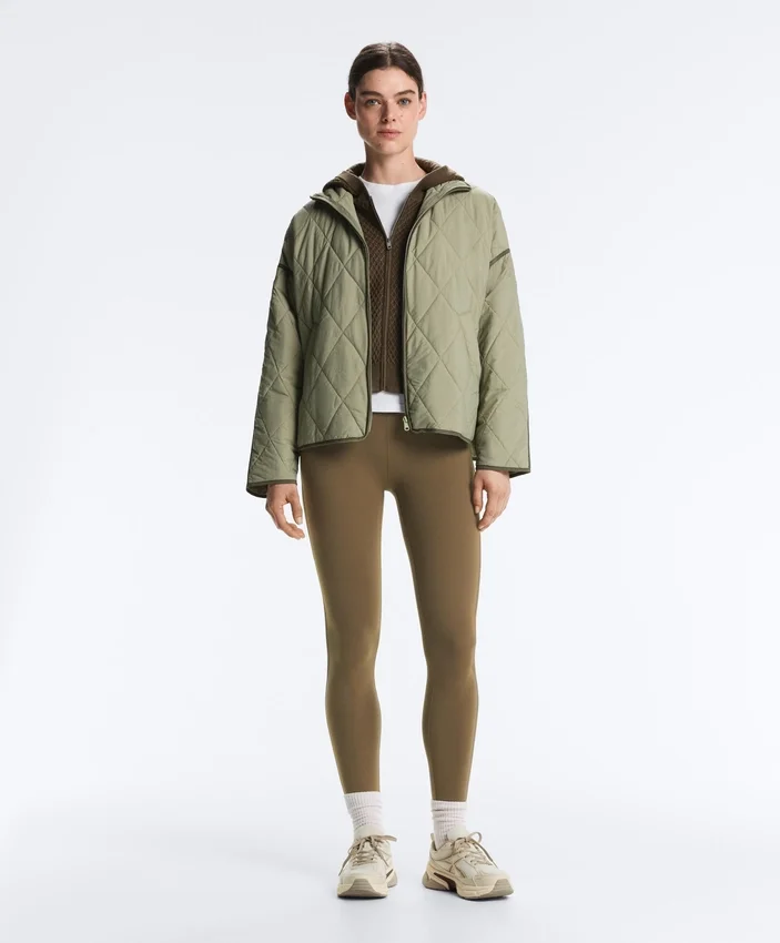 Wasserabweisende, mit Fellex® Aerogel gefütterte Jacke Wasserabweisende, mit Fellex® Aerogel gefütterte Jacke