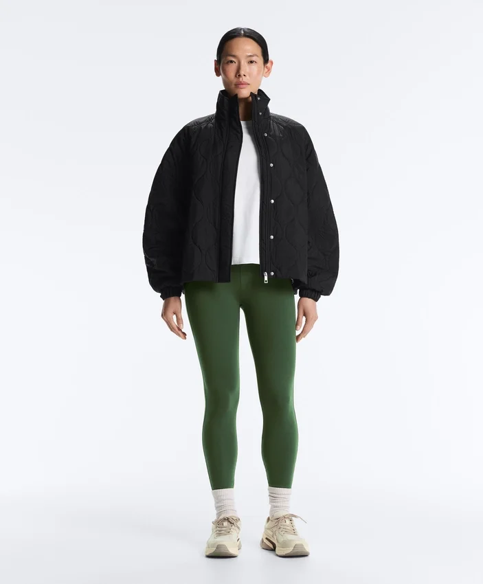 Wasserabweisende, mit Fellex® Aerogel gefütterte Jacke Wasserabweisende, mit Fellex® Aerogel gefütterte Jacke