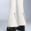 Wasserabweisende Ski-Latzhose mit ausgestelltem Bein Wasserabweisende Ski-Latzhose mit ausgestelltem Bein