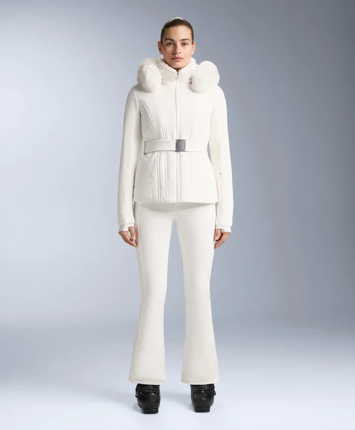 Wasserabweisende Stretch-Skihose mit ausgestelltem Bein Wasserabweisende Stretch-Skihose mit ausgestelltem Bein