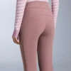 Wasserabweisende Stretch-Skihose mit ausgestelltem Bein Wasserabweisende Stretch-Skihose mit ausgestelltem Bein