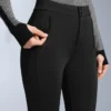 Wasserabweisende Stretch-Skihose mit ausgestelltem Bein Wasserabweisende Stretch-Skihose mit ausgestelltem Bein