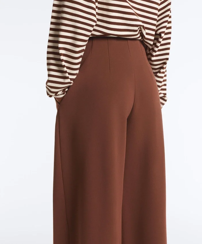 Weit geschnittene Hose mit hoher Taille aus Baumwollpiqué Weit geschnittene Hose mit hoher Taille aus Baumwollpiqué