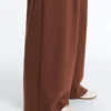 Weit geschnittene Hose mit hoher Taille aus Baumwollpiqué Weit geschnittene Hose mit hoher Taille aus Baumwollpiqué