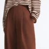 Weit geschnittene Hose mit hoher Taille aus Baumwollpiqué Weit geschnittene Hose mit hoher Taille aus Baumwollpiqué