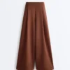 Weit geschnittene Hose mit hoher Taille aus Baumwollpiqué Weit geschnittene Hose mit hoher Taille aus Baumwollpiqué