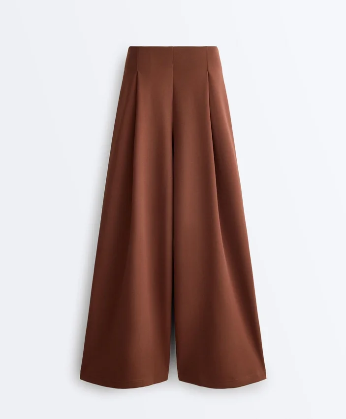 Weit geschnittene Hose mit hoher Taille aus Baumwollpiqué Weit geschnittene Hose mit hoher Taille aus Baumwollpiqué