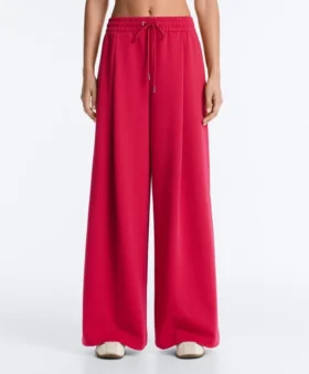 Weit geschnittene Piqué-Hose mit Falten und Baumwolle Weit geschnittene Piqué-Hose mit Falten und Baumwolle