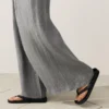 Weite, gestreifte Hose aus 100 % Leinen
