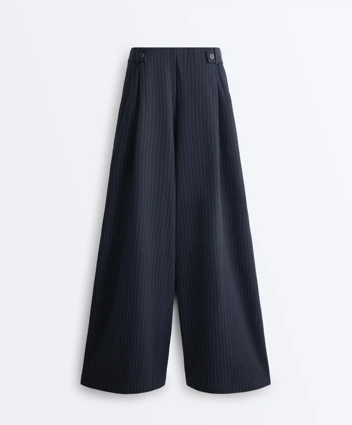 Weite Hose aus Baumwoll-Piqué mit Nadelstreifen Weite Hose aus Baumwoll-Piqué mit Nadelstreifen