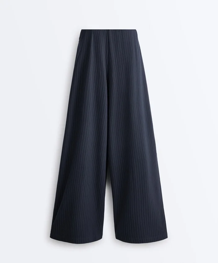 Weite Hose aus Baumwoll-Piqué mit Nadelstreifen Weite Hose aus Baumwoll-Piqué mit Nadelstreifen