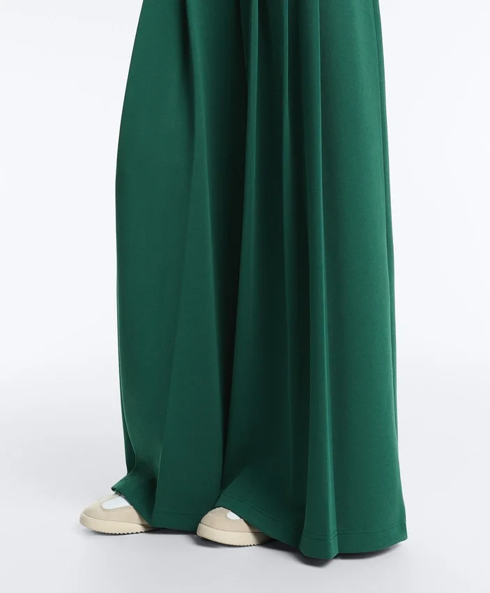 Weite Piqué-Hose aus Baumwolle mit Falten Weite Piqué-Hose aus Baumwolle mit Falten