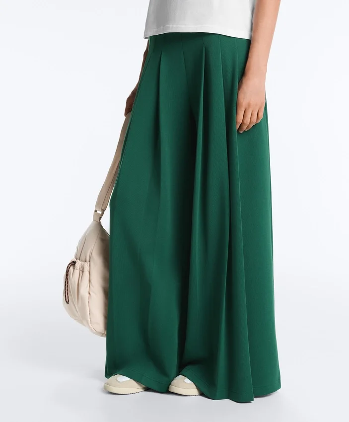 Weite Piqué-Hose aus Baumwolle mit Falten Weite Piqué-Hose aus Baumwolle mit Falten