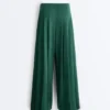 Weite Piqué-Hose aus Baumwolle mit Falten Weite Piqué-Hose aus Baumwolle mit Falten